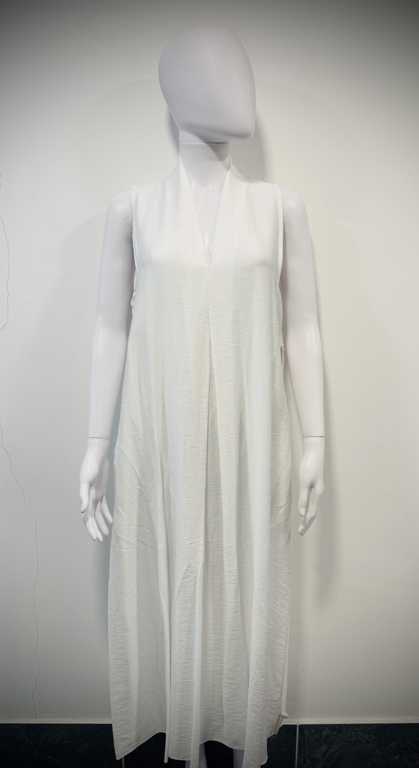 Sleeveless V-Neck Maxi Dress - Image 8